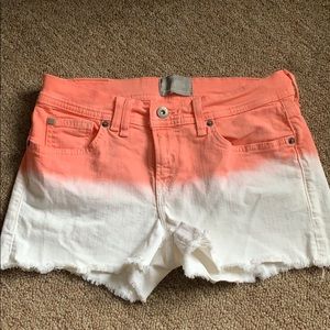 Woman’s shorts